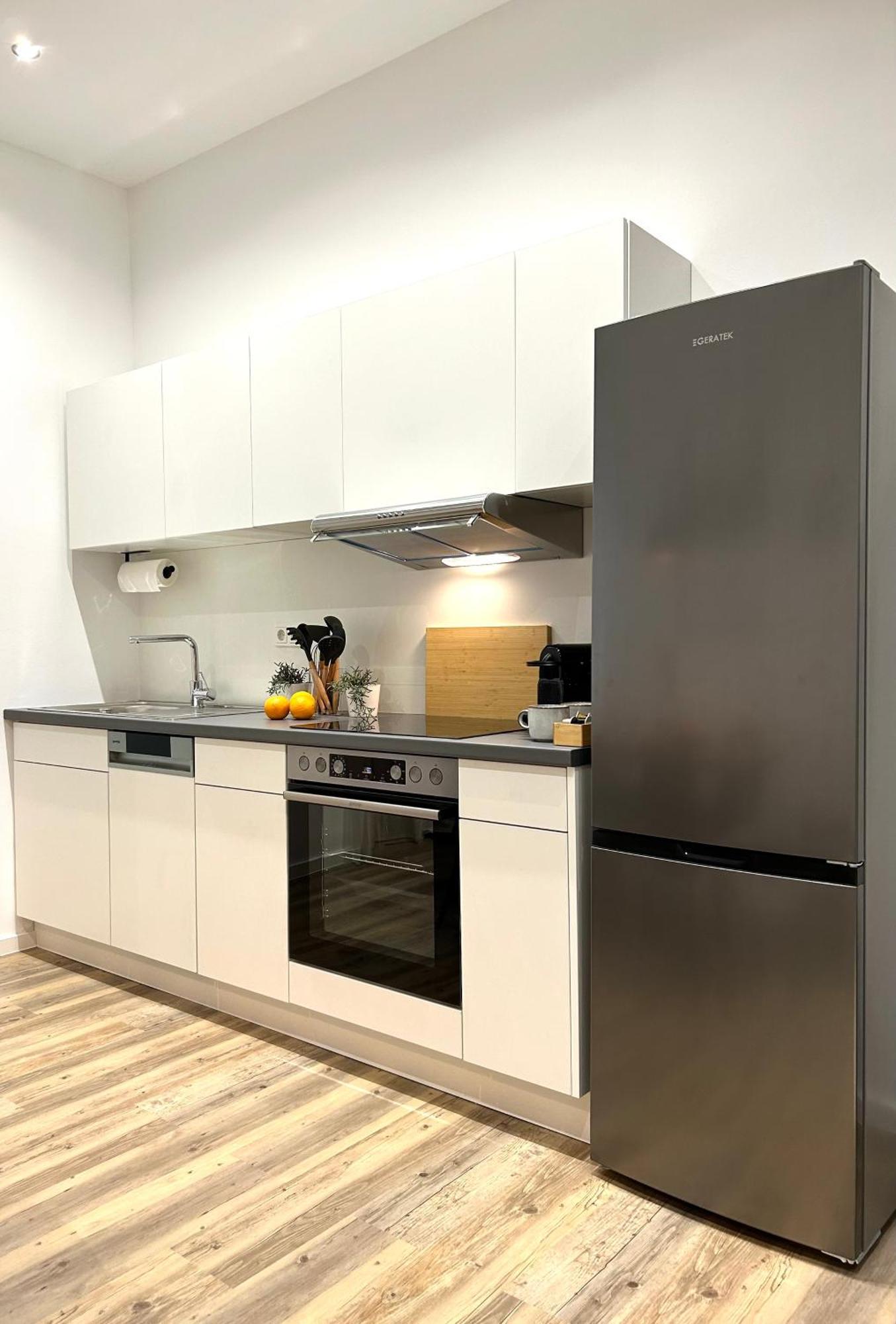 Designer City Apartment In Top Lage Fuer 6 Gaeste Karlsruhe Extérieur photo