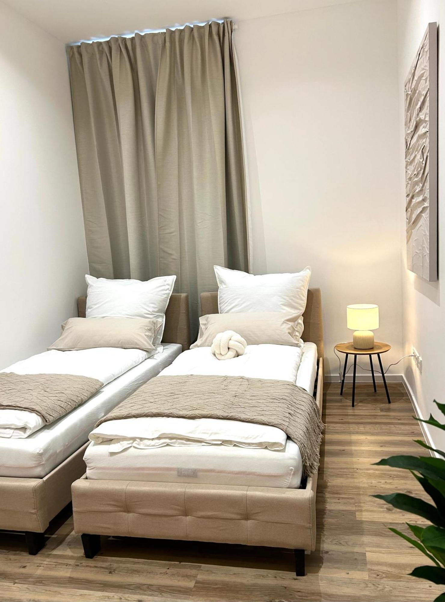 Designer City Apartment In Top Lage Fuer 6 Gaeste Karlsruhe Extérieur photo